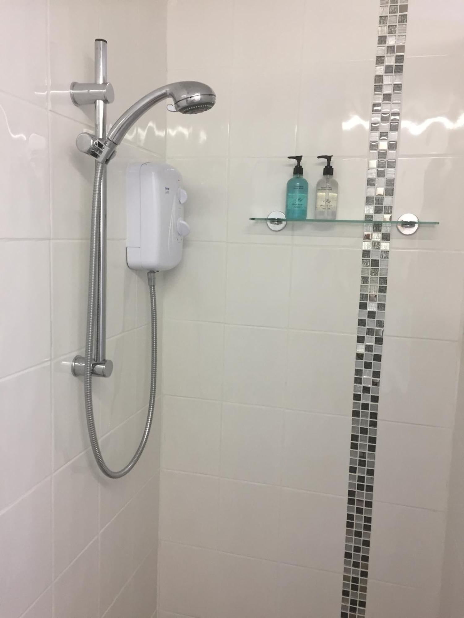 Basingstoke En Suite Room In Garden Annex Extérieur photo