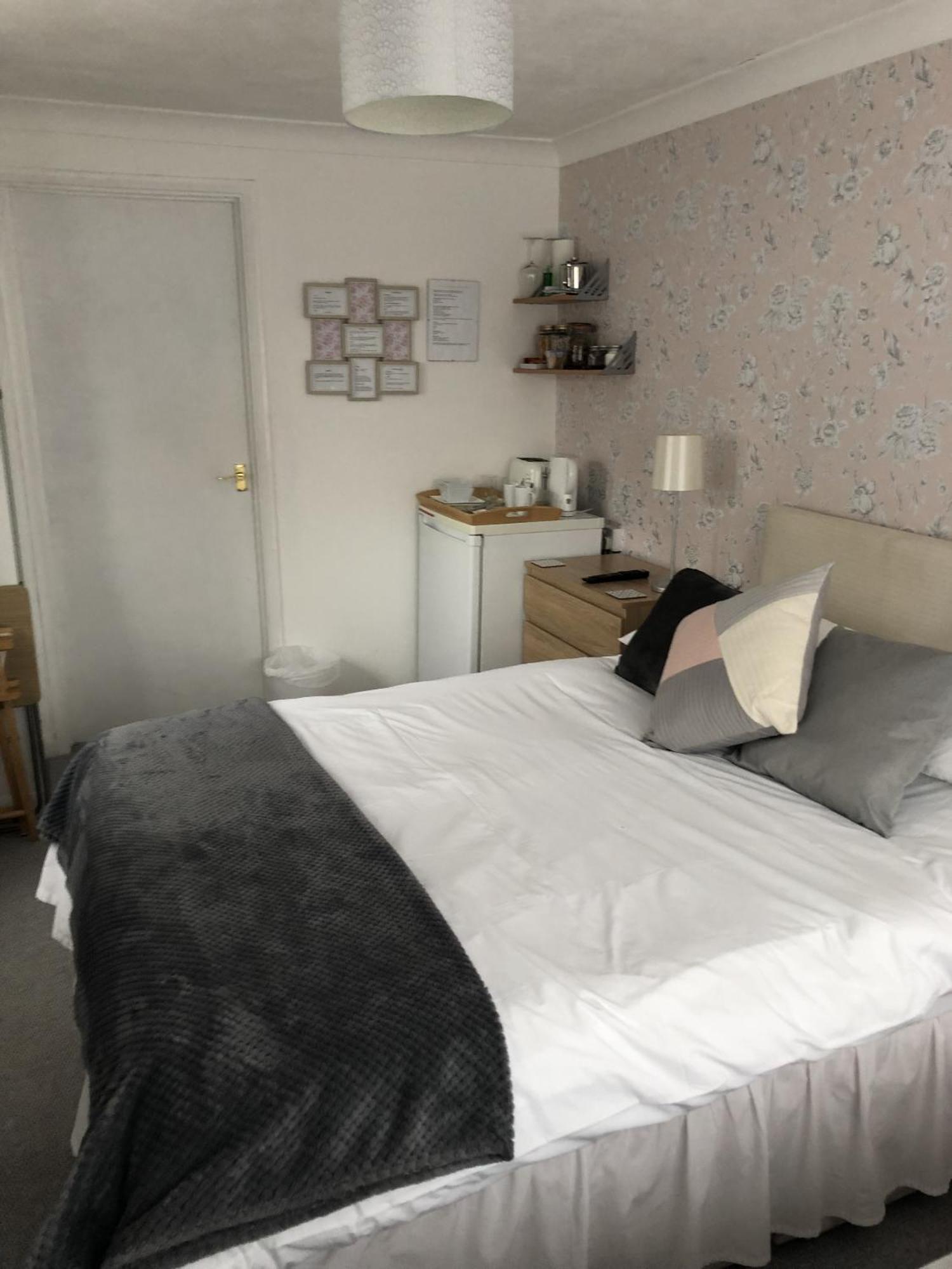 Basingstoke En Suite Room In Garden Annex Extérieur photo
