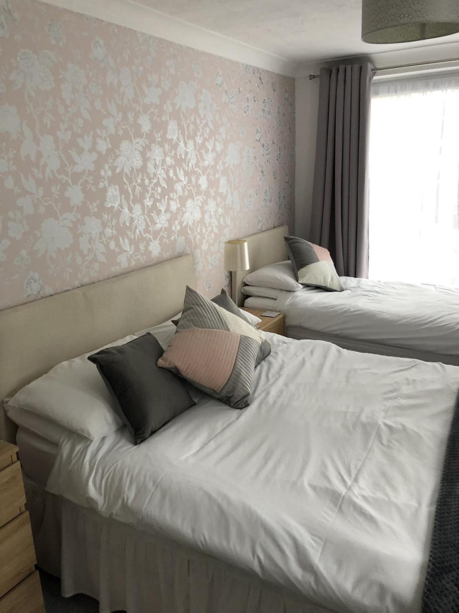 Basingstoke En Suite Room In Garden Annex Extérieur photo